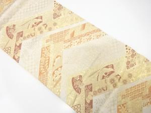 草花に蝶・鶴・古典柄織り出し　袋帯